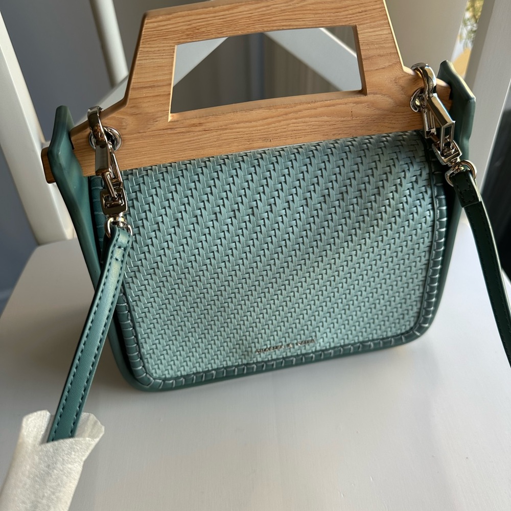 *SOLD* NWOT Charles & Keith Woven Wood Effect Top Handle Crossbody Bag MintGreen - Picture 14 of 16